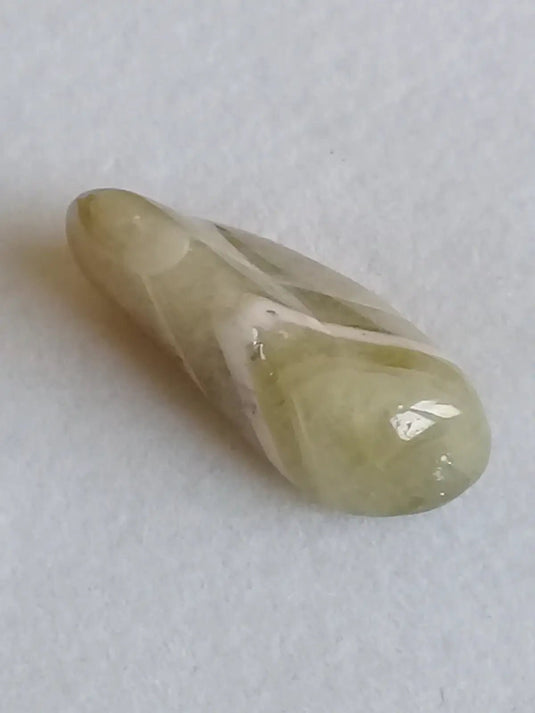 Prasiolite verte à chevrons pierre roulée Grade A++++ Prasiolite verte à chevrons