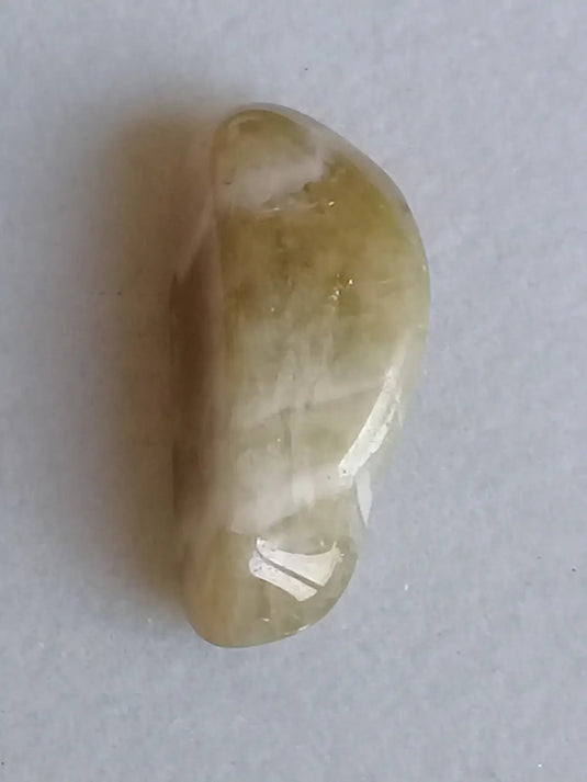 Prasiolite verte à chevrons pierre roulée Grade A++++ Prasiolite verte à chevrons