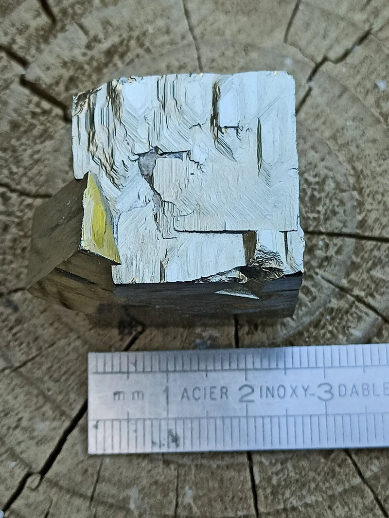 Load image into Gallery viewer, Pyrite d’Amérique du Sud cube brut Grade A ++++ Pierre brute Dans la besace du p&#39;tit Poucet   
