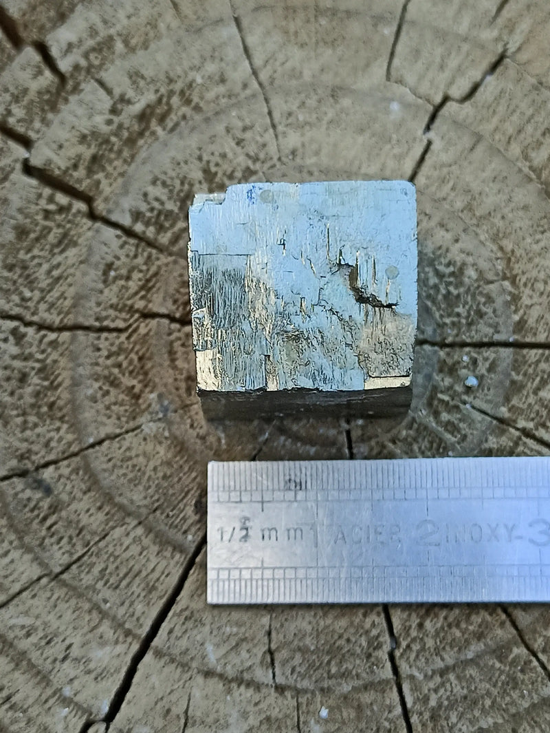 Загрузить изображение в просмотрщик галереи, Pyrite d’Amérique du Sud cube brut Grade A++++ Pierre brute Dans la besace du p&#39;tit Poucet   
