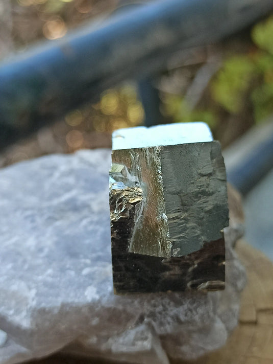 Pyrite d’Amérique du sud cube brut Grade A++++ Pierre brute Dans la besace du p'tit Poucet   