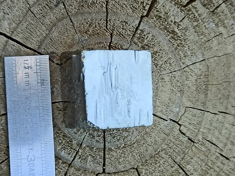 Chargez l'image dans la visionneuse de la galerie, Pyrite d’Amérique du Sud cube brut Grade A ++++ Pierre brute
