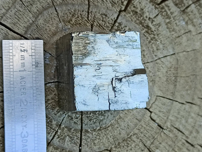 Load image into Gallery viewer, Pyrite d’Amérique du Sud cube brut Grade A ++++ Pierre brute
