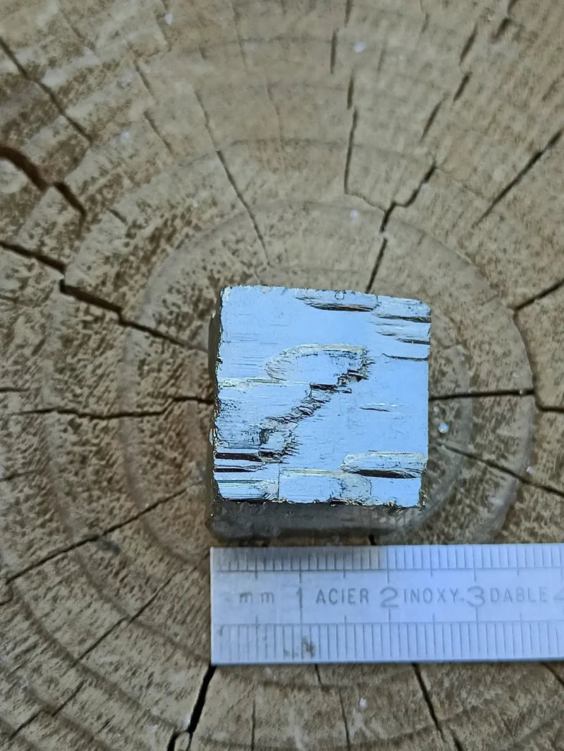 Load image into Gallery viewer, Pyrite d’Amérique du Sud cube brut Grade A++++ Pierre brute
