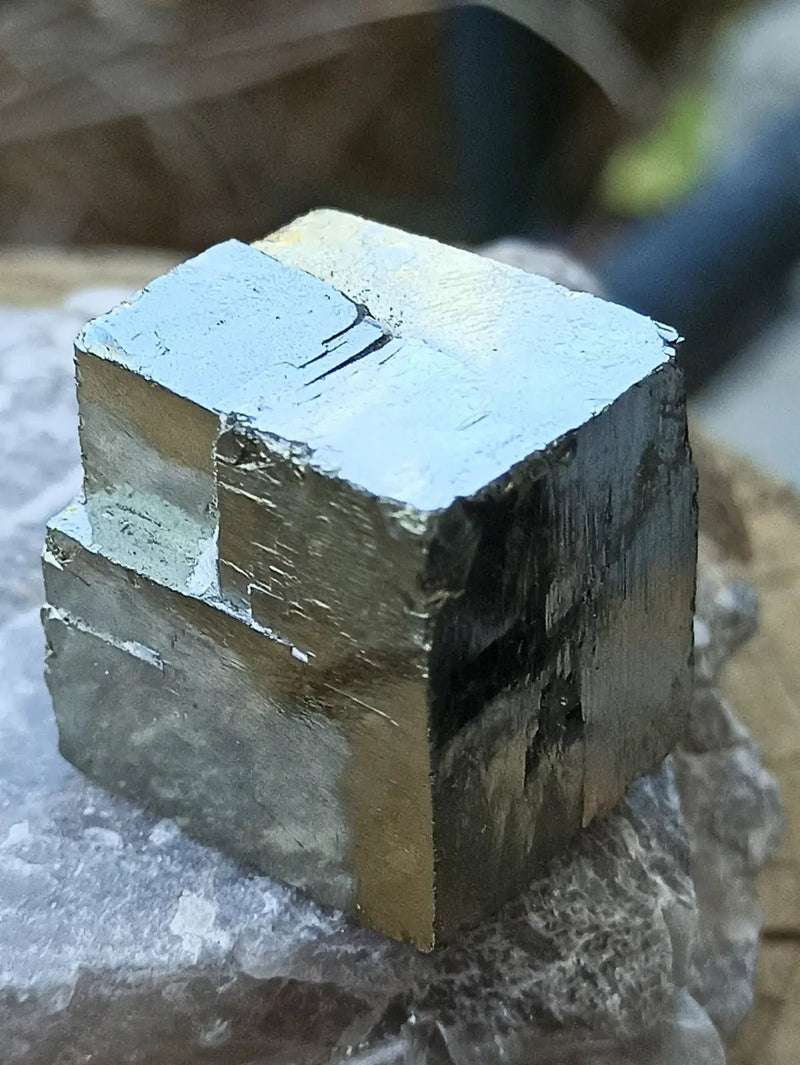 Chargez l'image dans la visionneuse de la galerie, Pyrite d’Amérique du sud cube brut Grade A ++++ Pierre brute
