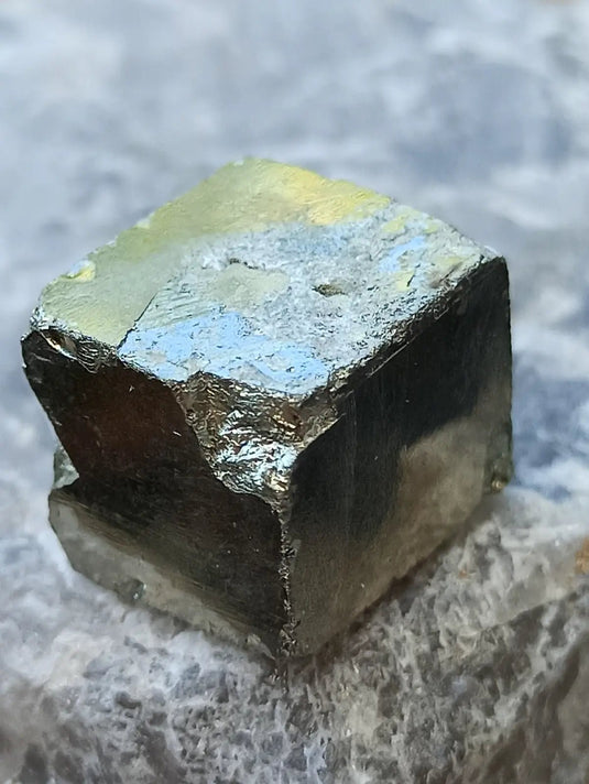 Pyrite d’Amérique du sud cube brut Grade A++++ Pierre brute