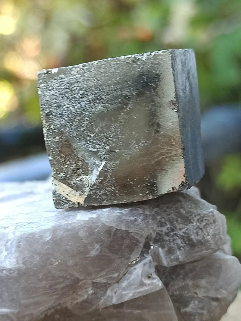 Chargez l'image dans la visionneuse de la galerie, Pyrite d’Amérique du sud cube brut Grade A ++++ Pierre brute
