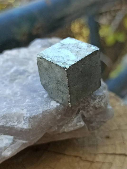 Pyrite d’Amérique du Sud cube brut Grade A++++ Pierre brute