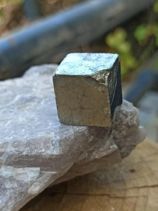 Pyrite d’Amérique du Sud cube brut Grade A++++ Pierre brute