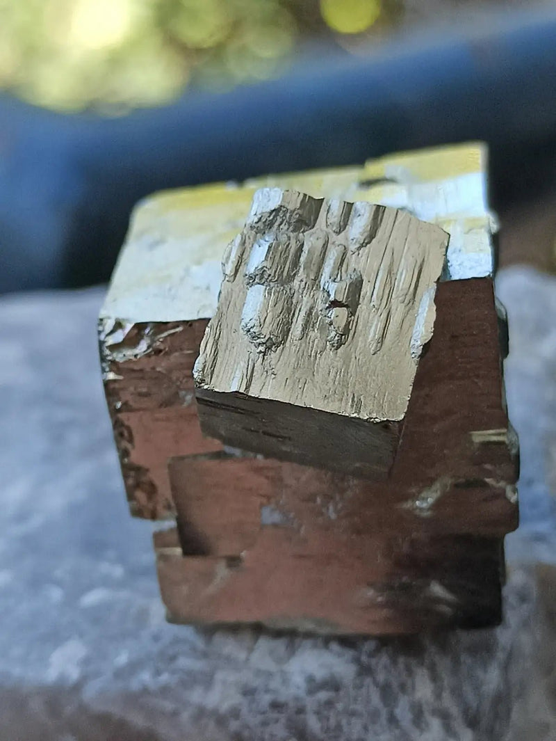 Chargez l'image dans la visionneuse de la galerie, Pyrite d’Amérique du Sud cube brut Grade A ++++ Pierre brute
