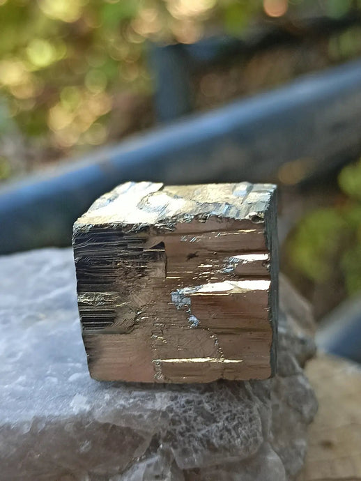 Pyrite d’Amérique du Sud cube brut Grade A++++ Pierre brute