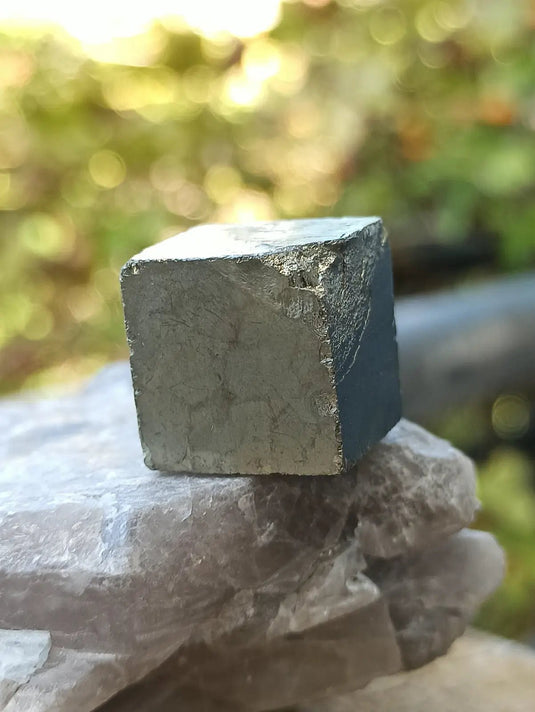 Pyrite d’Amérique du Sud cube brut Grade A++++ Pierre brute