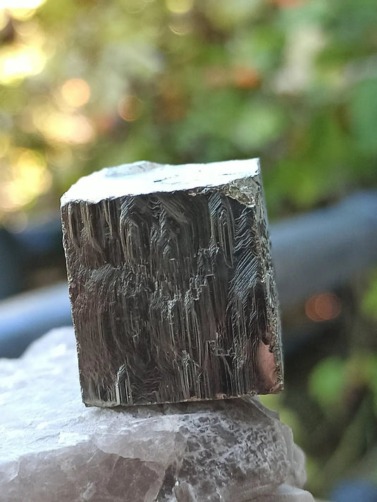 Pyrite d’Amérique du Sud cube brut Grade A ++++ Pierre brute