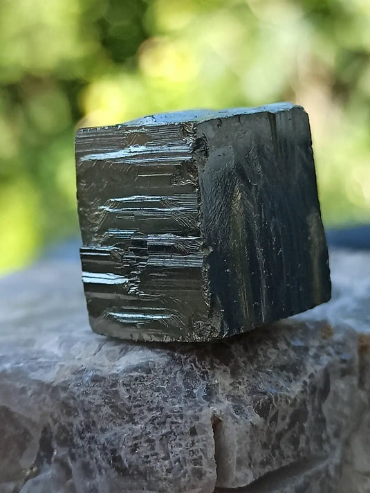 Pyrite d’Amérique du Sud cube brut Grade A++++ Pierre brute