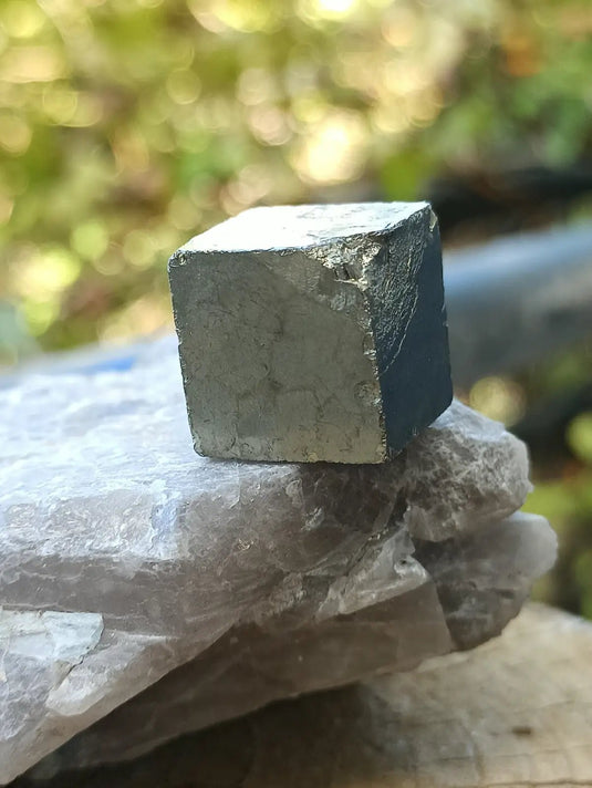 Pyrite d’Amérique du Sud cube brut Grade A++++ Pierre brute