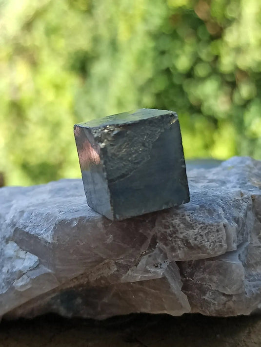 Pyrite d’Amérique du Sud cube brut Grade A++++ Pierre brute