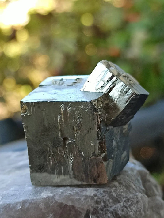 Pyrite d’Amérique du Sud cube brut Grade A ++++ Pierre brute