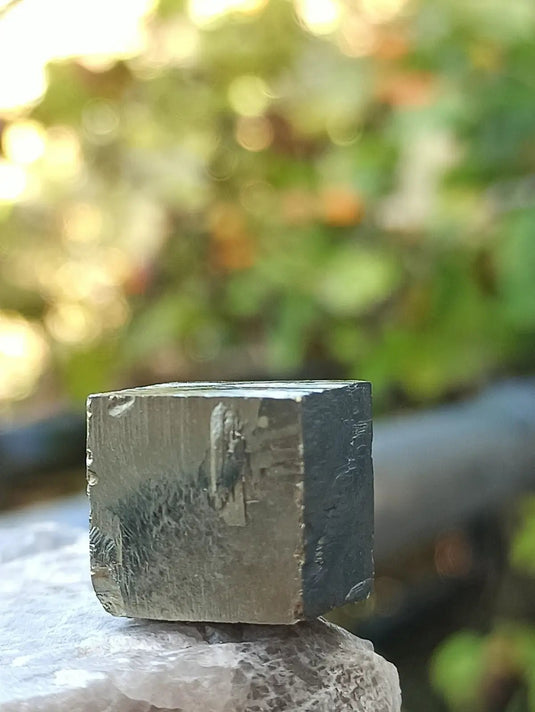 Pyrite d’Amérique du Sud cube brut Grade A++++ Pierre brute