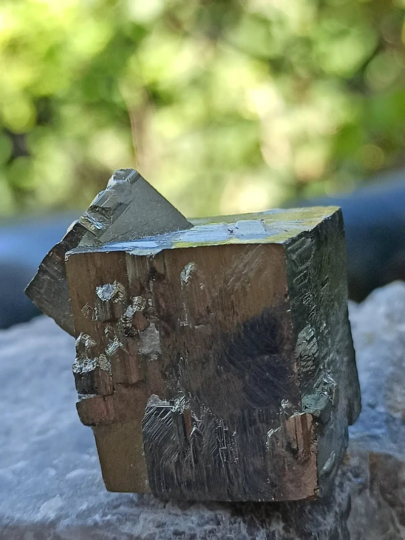 Chargez l'image dans la visionneuse de la galerie, Pyrite d’Amérique du Sud cube brut Grade A ++++ Pierre brute
