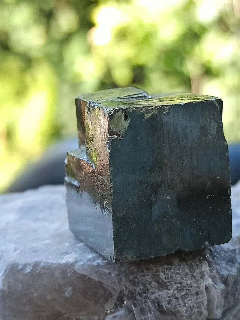 Chargez l'image dans la visionneuse de la galerie, Pyrite d’Amérique du sud cube brut Grade A ++++ Pierre brute
