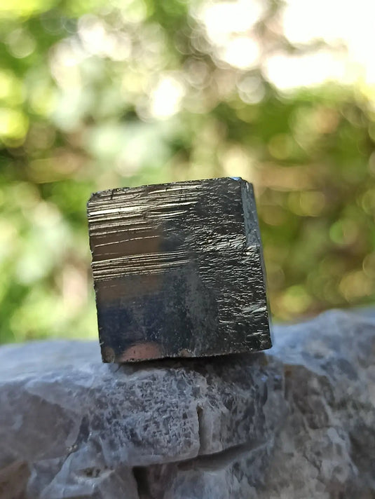Pyrite d’Amérique du Sud cube brut Grade A++++ Pierre brute