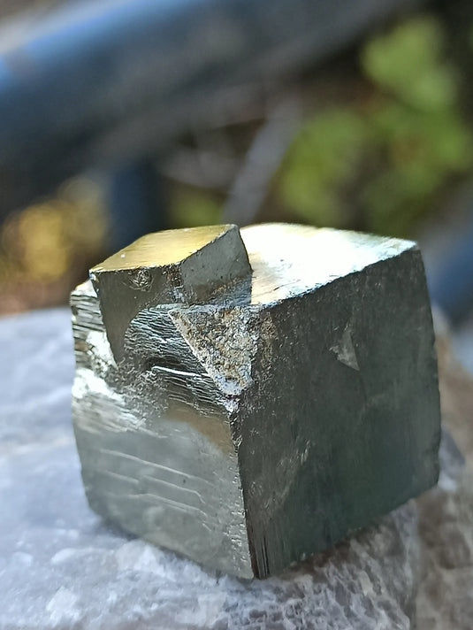 Pyrite d’Amérique du Sud cube brut Grade A ++++ Pierre brute Dans la besace du p'tit Poucet   