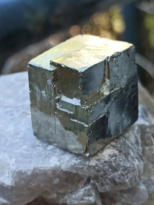 Pyrite d’Amérique du sud cube brut Grade A ++++ Pierre brute Dans la besace du p'tit Poucet   