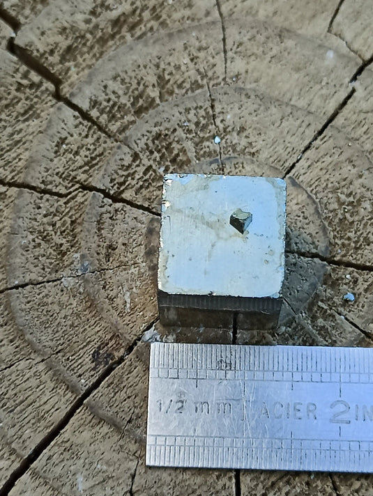 Pyrite d’Amérique du sud cube brut Grade A++++ Pierre brute Dans la besace du p'tit Poucet...   