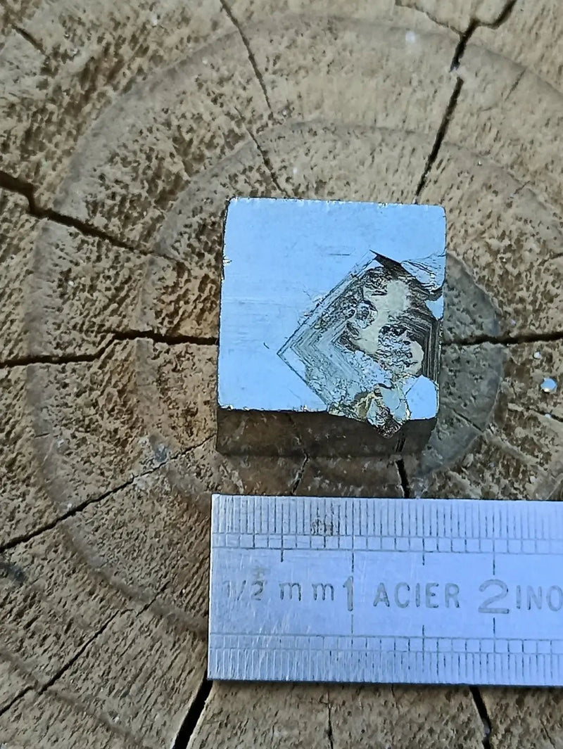 Chargez l&#39;image dans la visionneuse de la galerie, Pyrite d’Amérique du sud cube brut Grade A++++ Pierre brute
