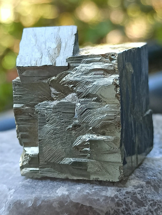 Pyrite d’Amérique du Sud cube brut Grade A ++++ Pierre brute Dans la besace du p'tit Poucet   