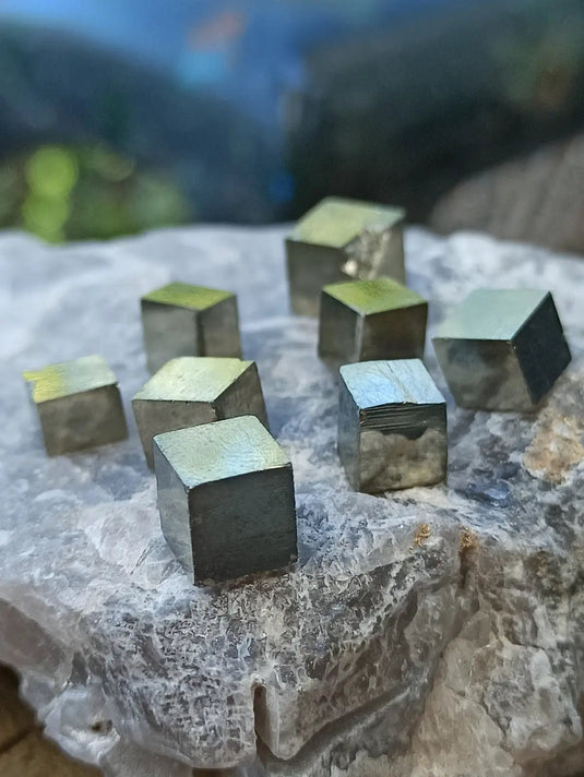Pyrite d’Amérique du Sud cubes bruts Grade A++++ Pierre brute