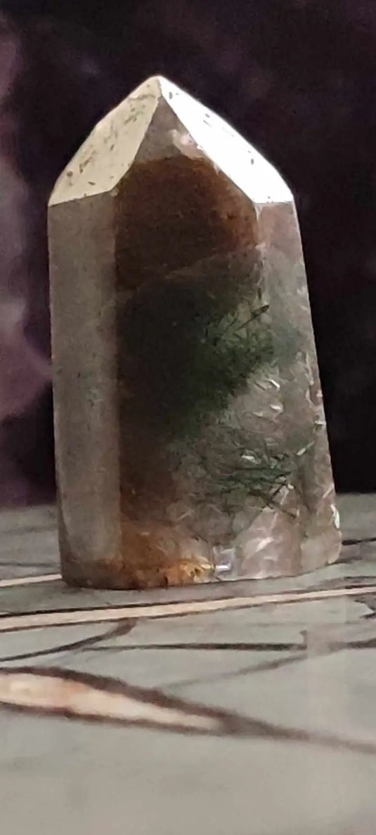 Quartz à inclusions de chlorite et de rutile du Brésil colonne Grade A++++ Quartz rutile