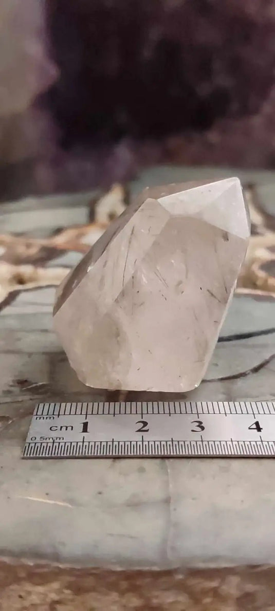 Quartz à inclusions de rutile du Brésil colonne Grade A++++ Quartz rutile