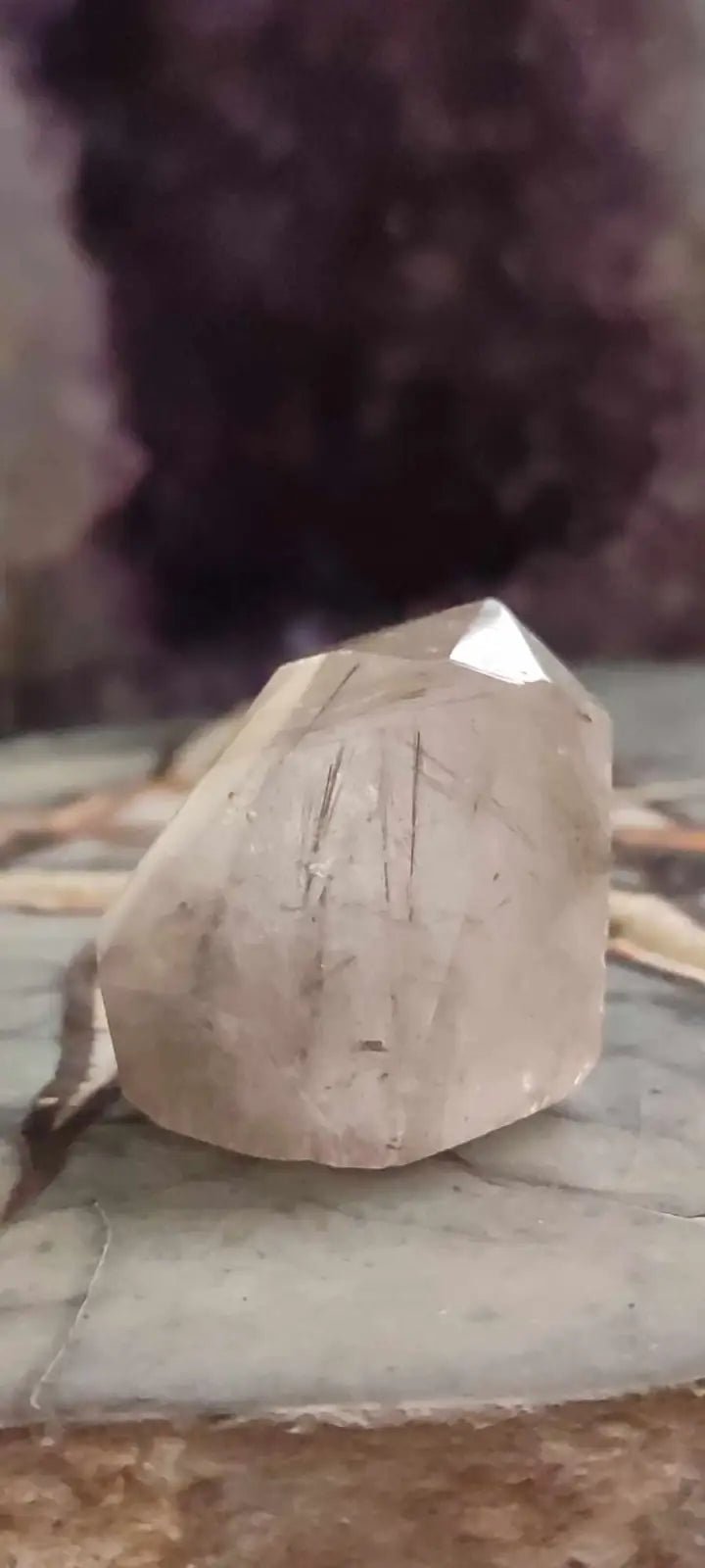 Chargez l&#39;image dans la visionneuse de la galerie, Quartz à inclusions de rutile du Brésil colonne Grade A++++ Quartz rutile
