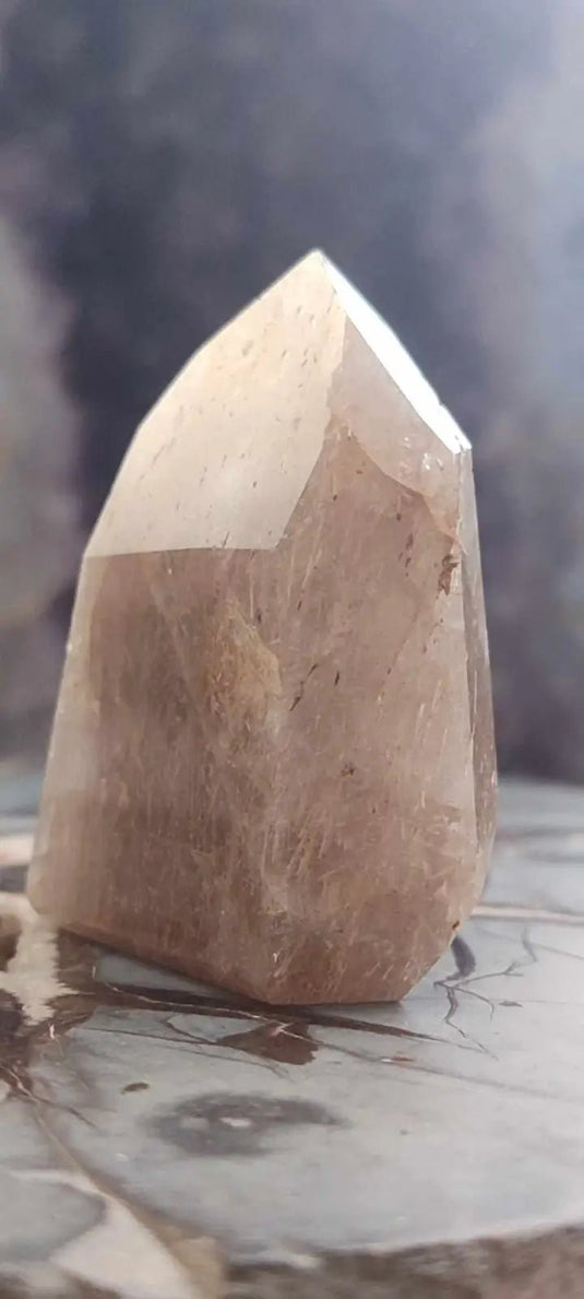 Quartz à inclusions de Rutile du Brésil colonne Grade A+++ Quartz rutile