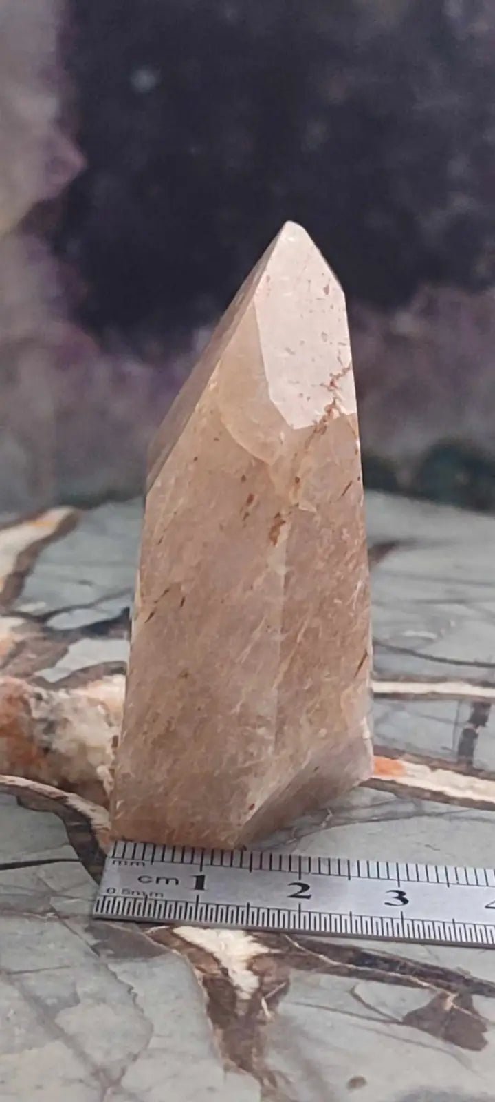 Chargez l&#39;image dans la visionneuse de la galerie, Quartz à inclusions de Rutile du Brésil colonne Grade A+++ Quartz rutile
