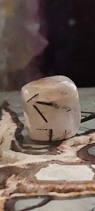 Quartz à inclusions de Tourmaline Brésil pierre roulée Grade A++++ Quartz à inclusions de Tourmaline