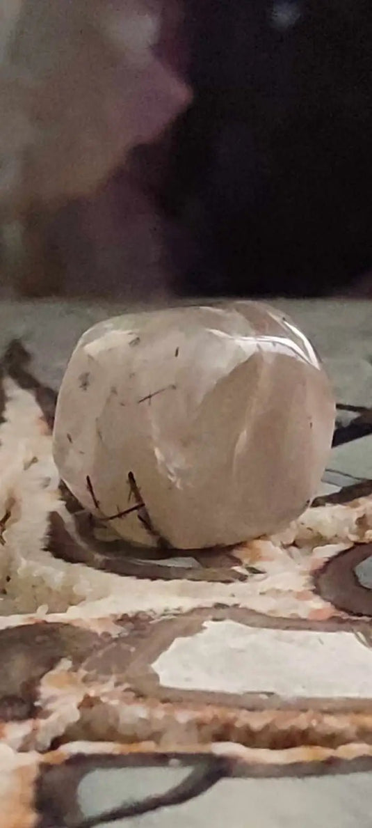 Quartz à inclusions de Tourmaline Brésil pierre roulée Grade A++++ Quartz à inclusions de Tourmaline