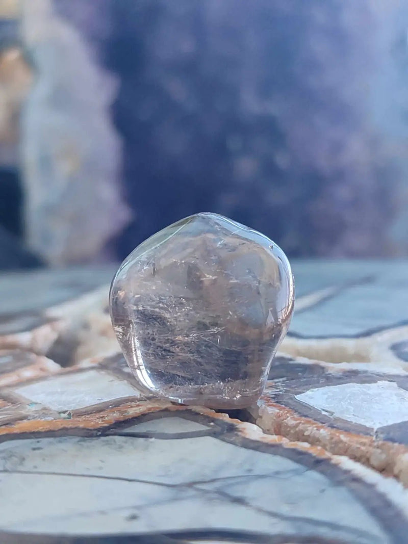 Chargez l'image dans la visionneuse de la galerie, Quartz fumé du Brésil pierre roulée Grade A++++ Quartz fumé du Brésil pierre roulée
