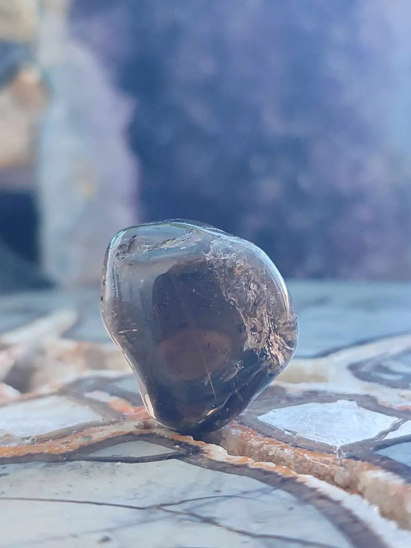 Load image into Gallery viewer, Quartz fumé du Brésil pierre roulée Grade A++++ Quartz fumé du brésil pierre roulée
