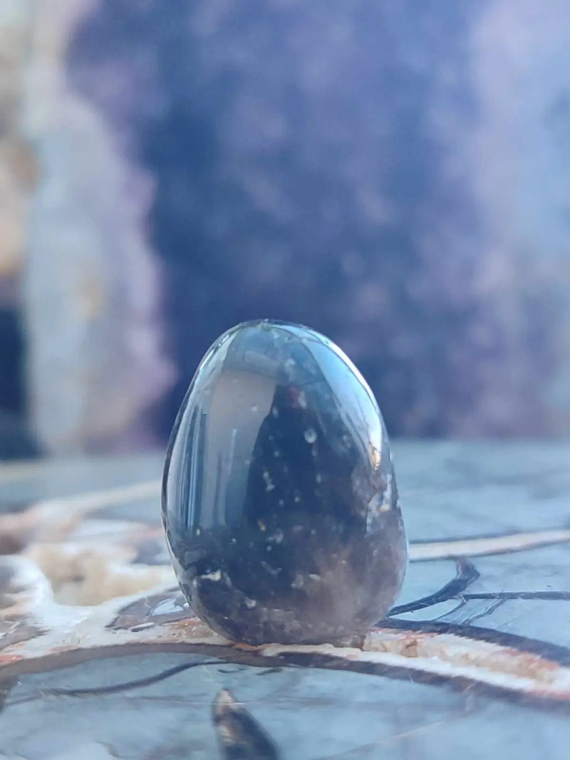 Load image into Gallery viewer, Quartz fumé du Brésil pierre roulée Grade A++++ Quartz fumé du brésil pierre roulée
