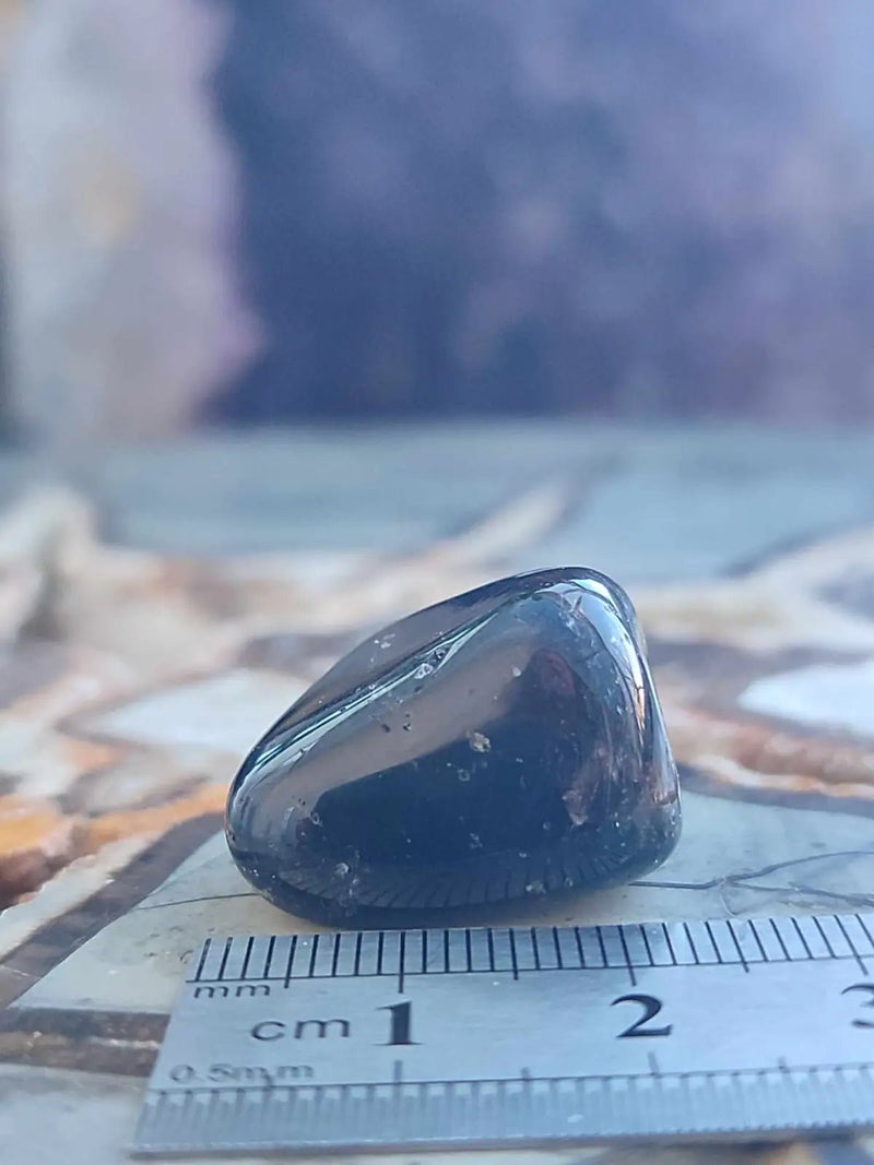 Chargez l'image dans la visionneuse de la galerie, Quartz fumé du Brésil pierre roulée Grade A++++ Quartz fumé du brésil pierre roulée
