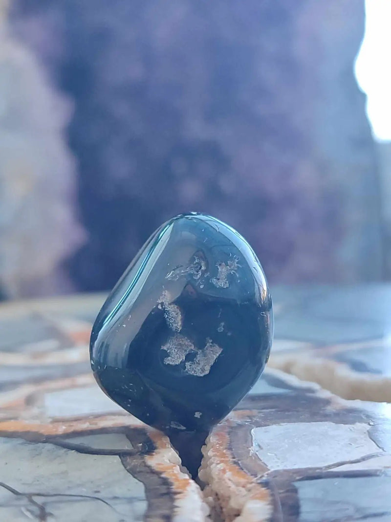 Chargez l&#39;image dans la visionneuse de la galerie, Quartz fumé du Brésil pierre roulée Grade A++++ Quartz fumé du brésil pierre roulée
