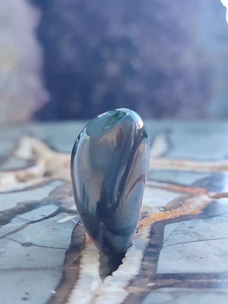 Chargez l'image dans la visionneuse de la galerie, Quartz fumé du Brésil pierre roulée Grade A++++ Quartz fumé du brésil pierre roulée
