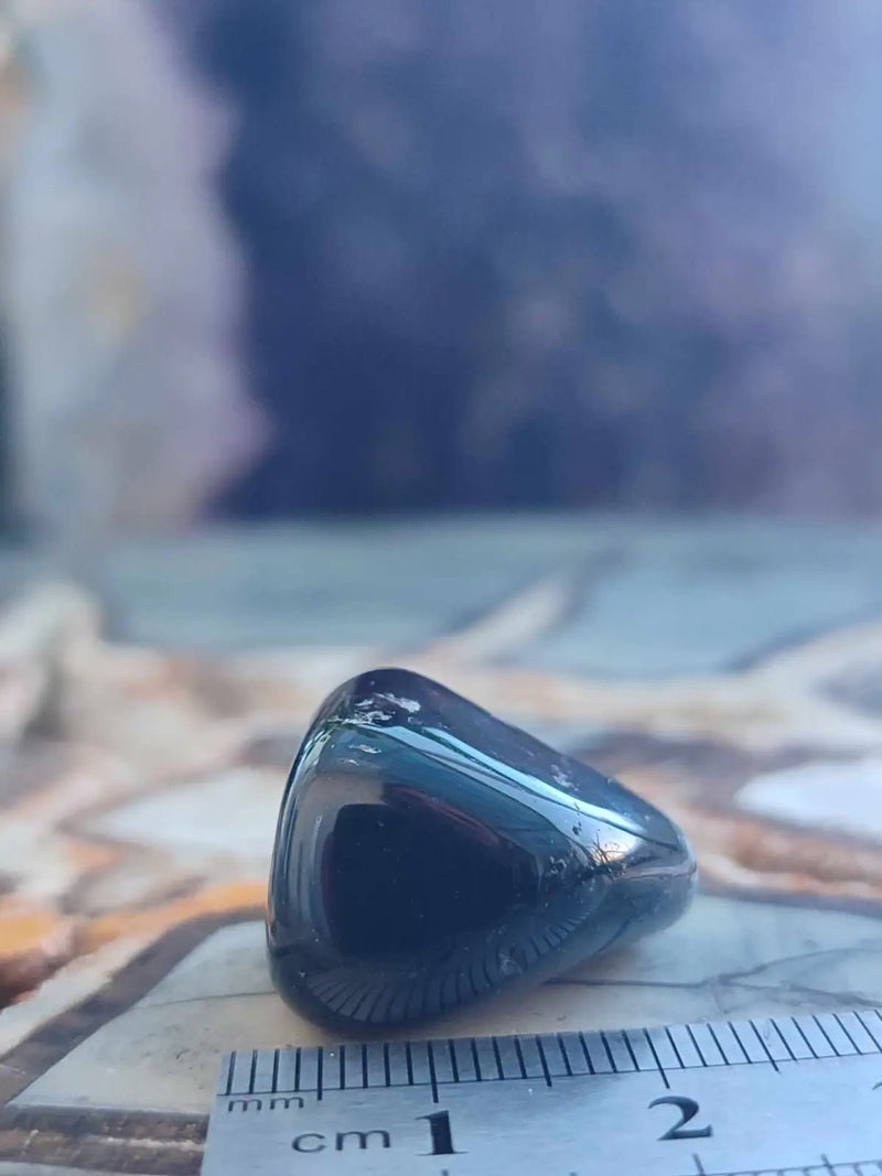 Chargez l'image dans la visionneuse de la galerie, Quartz fumé du Brésil pierre roulée Grade A++++ Quartz fumé du brésil pierre roulée
