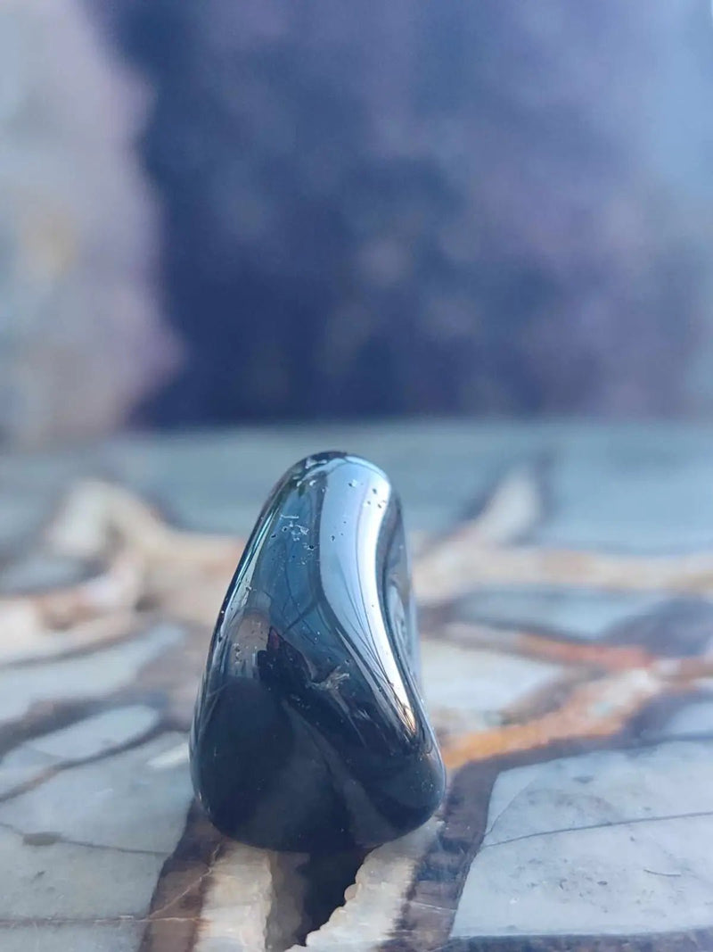 Chargez l'image dans la visionneuse de la galerie, Quartz fumé du Brésil pierre roulée Grade A++++ Quartz fumé du brésil pierre roulée
