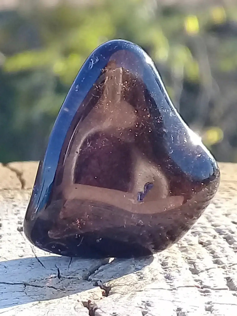 Chargez l'image dans la visionneuse de la galerie, Quartz fumé du Brésil pierre roulée Grade A++++ Quartz fumé du Brésil pierre roulée
