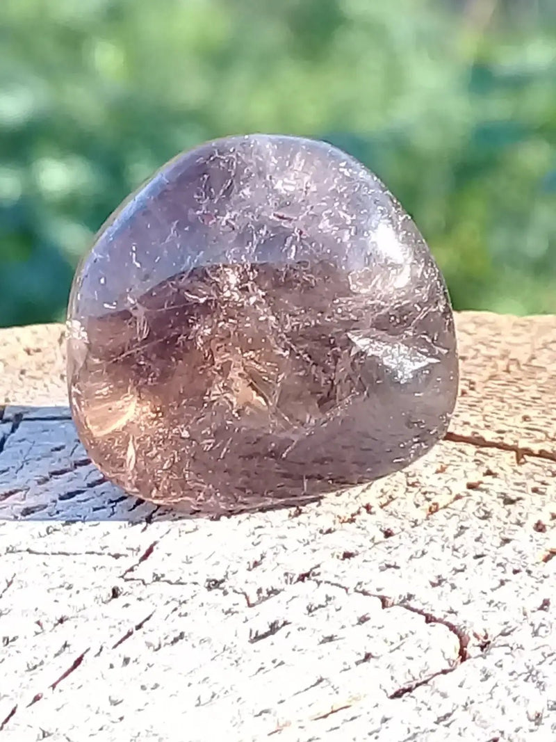 Load image into Gallery viewer, Quartz fumé du Brésil pierre roulée Grade A++++ Quartz fumé du Brésil pierre roulée
