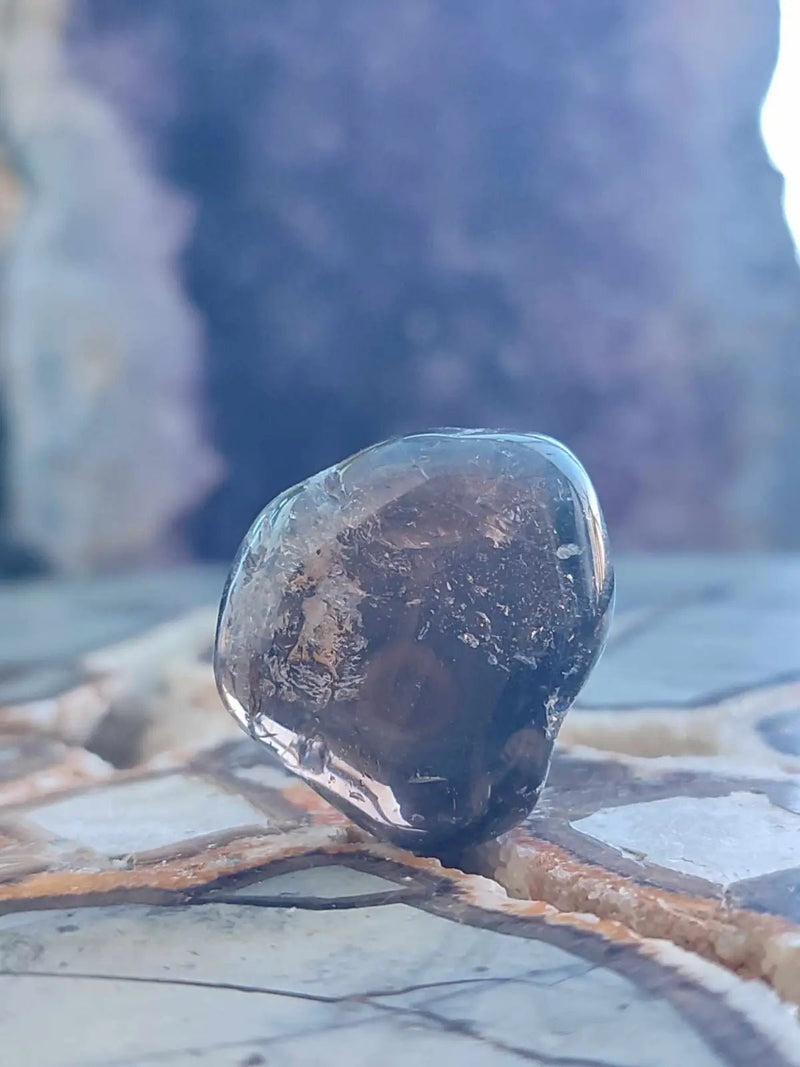 Load image into Gallery viewer, Quartz fumé du Brésil pierre roulée Grade A++++ Quartz fumé du brésil pierre roulée
