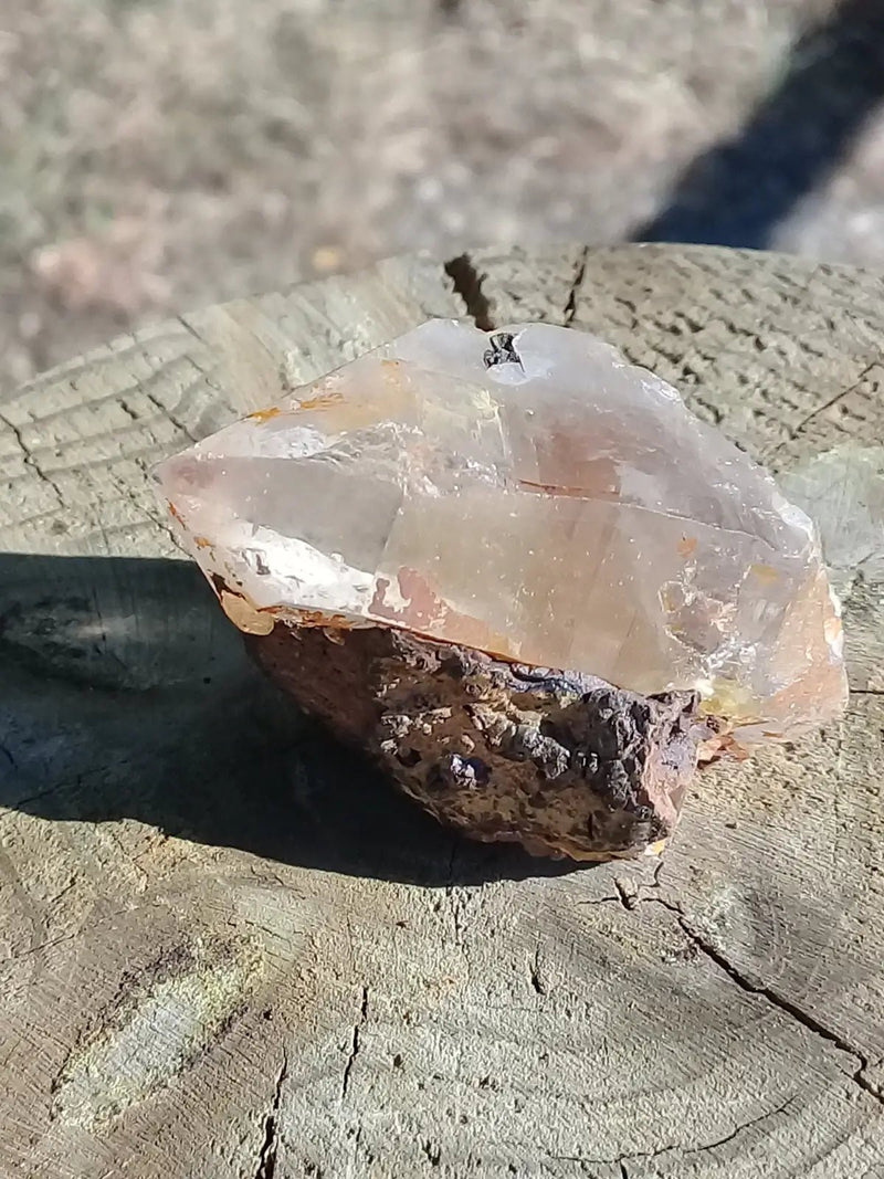 Load image into Gallery viewer, Quartz Green Ridge Clear Iron-Coated Grade A ++++ 5 x 2,5 x 2,8 cm Quartz Green Ridge Clear Iron-Coated
